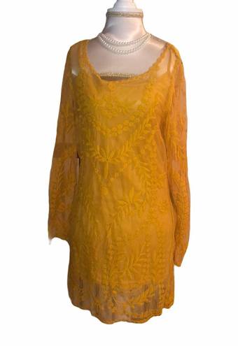 Divided Yellow Lace Dress 