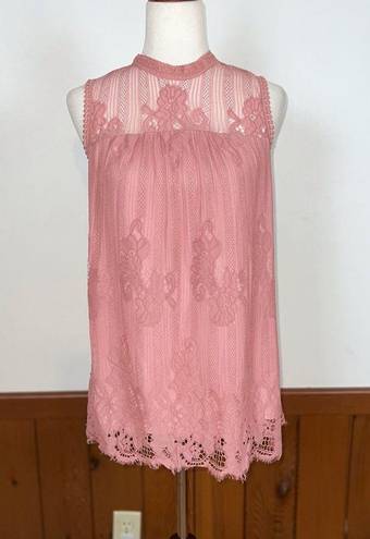 Zac and Rachel Adorable  Lace Overlay Tank!