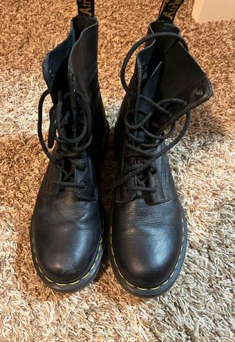 Dr. Martens Doc Martens