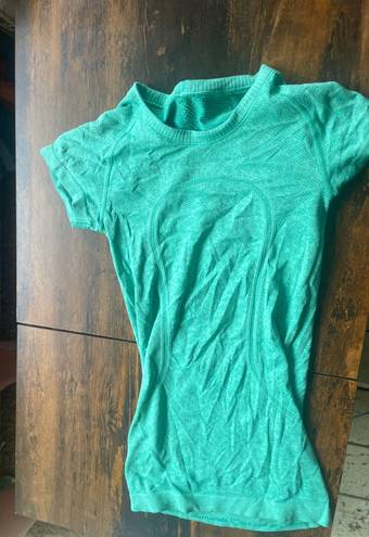 Lululemon Swiftly Tech Short Sleeve