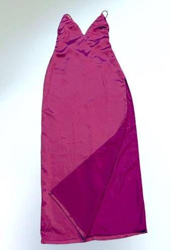 Revolve - MORE TO COME Regina Maxi
Dress in Fuchsia Size S