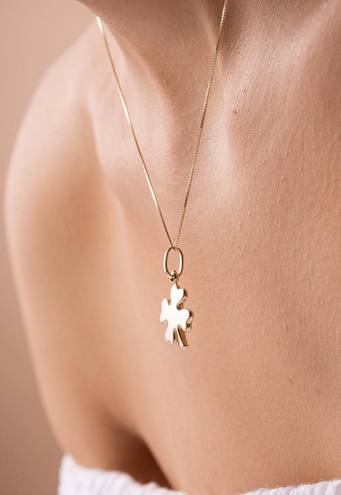 Tehrani Jewelry 14k solid gold pendant clover leaf | perfect gift | Los Angeles | Sweet Alhambra necklace | Lucky necklace | Lucky Charm | Clover necklace |