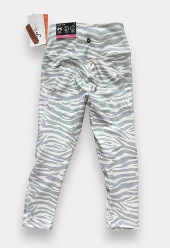 Gottex New  PeachSkin Collection White Silver Zebra Capri Leggings Small NWT