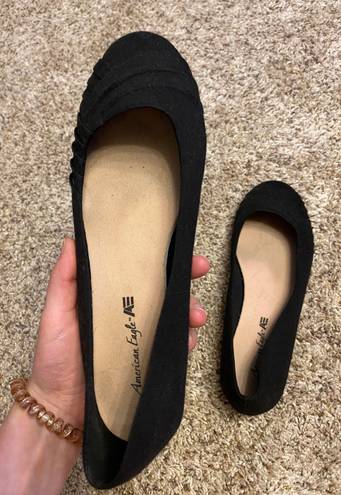 American Eagle black slip on shoes