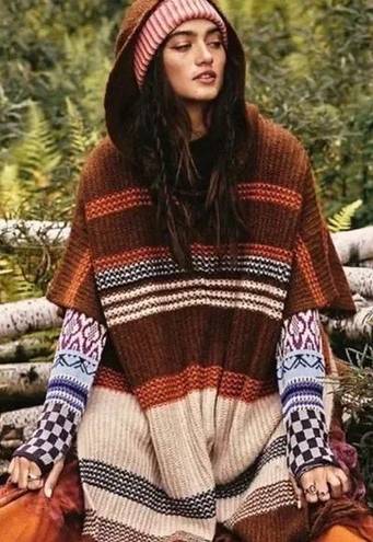 Free People NWT  Leslie Poncho One SIZE