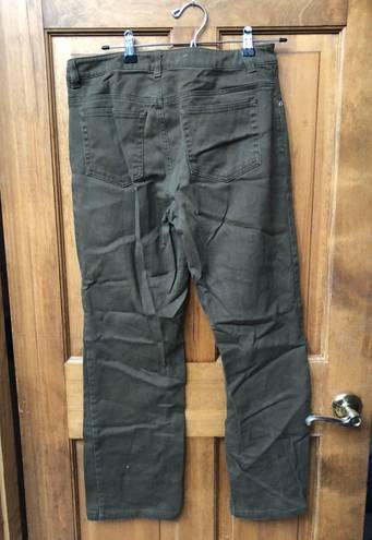 Jones New York Vintage Straight Leg Jeans