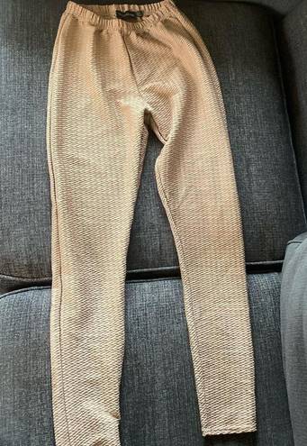 Pretty Little Thing Tan crinkly pop corn ribbed leggings