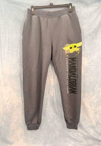 Star Wars Juniors Disney’s the Mandalorian Sweatpants M