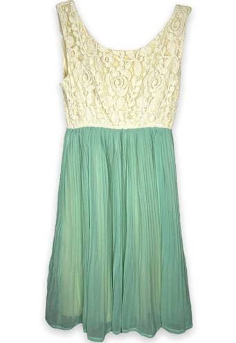 Freeway Apparel Freeway Cream Rose Lace Top with Mint Green Tulle Dress Small