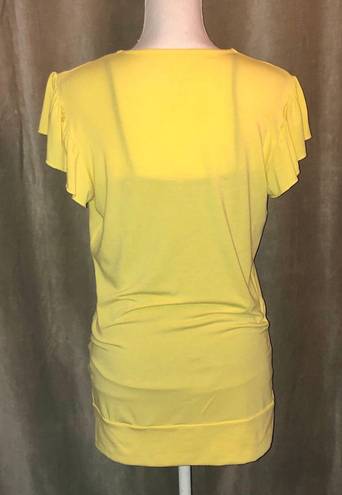 Ariat Women’s Sunflower 🌻 Yellow  Tunic