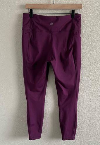 Luna We Wander Compression  7/8 Pocket Performance Legging Purple