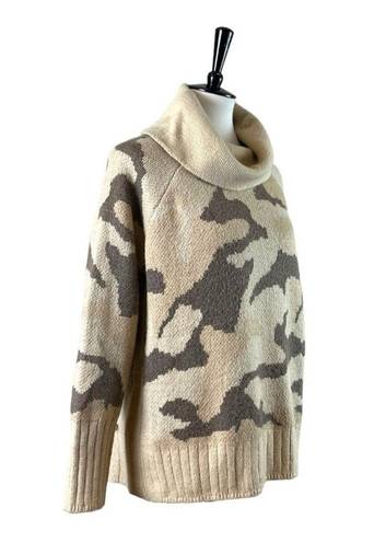 Sweet & Sinful  Sweater Turtleneck Heavy Knit Cream Camo Women’s Size Large