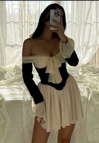 House Of CB  'Alana' Black & Cream Off Shoulder Dress NWOT size L Fuller