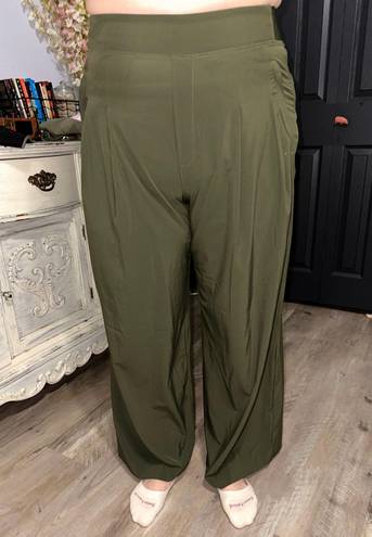 Athleta Pants