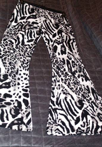 Chatoyant Bellbottom Pull On Pants XL Animal Print