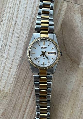 Seiko  Ladies Watch SQ Model Vintage Two Tone Bracelet White Dial Day Date Window