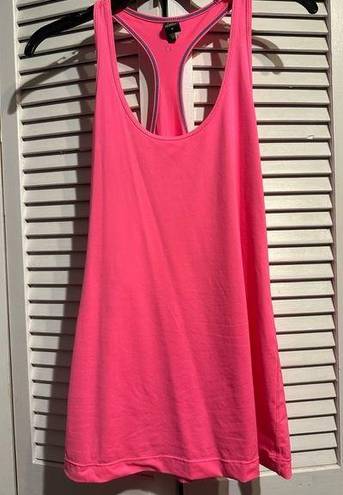 Xersion  size medium hot pink tank top