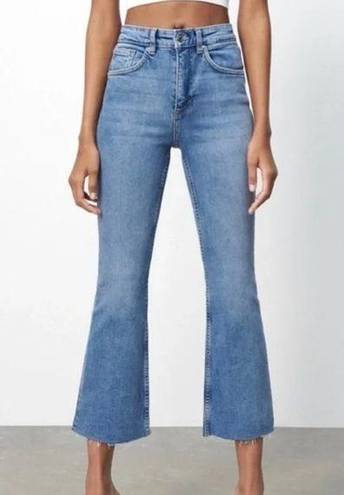 ZARA Mid-Rise Cropped Flare Jeans