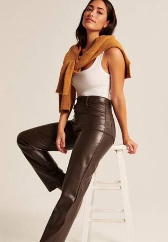 Abercrombie & Fitch Curve Love Vegan Leather 90s Straight Pant