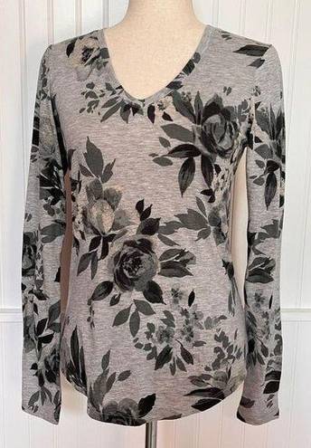 Krass&co G.H Bass &  Grey Floral V-neck Long Sleeve Top