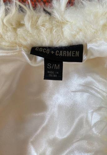 Coco + Carmen White Hooded Furry Vest Size Small