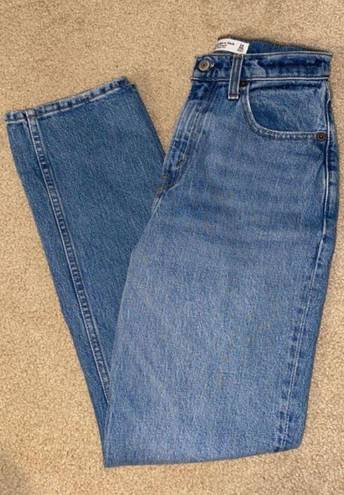 Abercrombie & Fitch 90’s Straight Jean