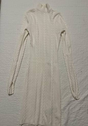 Abercrombie & Fitch Abercrombie Long Sleeve Cable Mini Sweater Dress-TALL  White Size XS - $16 (80% Off Retail) - From Kaila