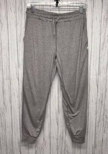 Vuori Womens Size S  Performance Joggers