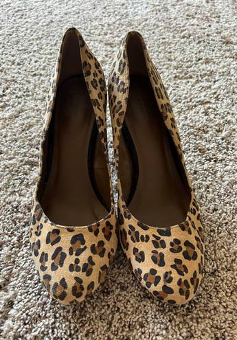 Liz Claiborne Cheetah print high heels