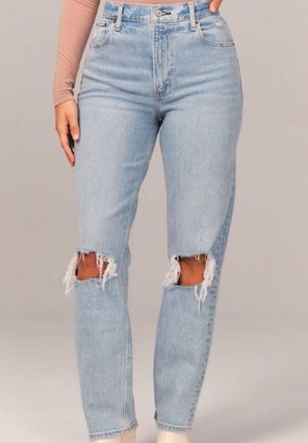 Abercrombie & Fitch NWT  Curve Love 90s Ultra High Rise Straight Jean