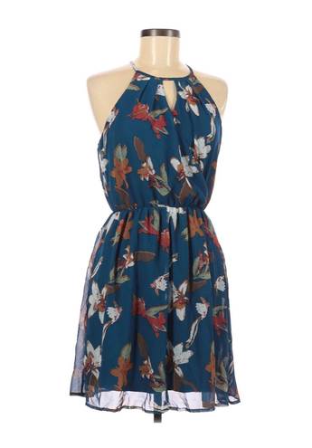 Sienna Sky Floral Blue Keyhole Shift Dress