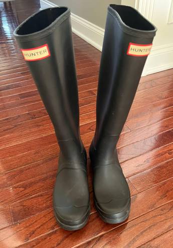 Hunter Black Matte Boots