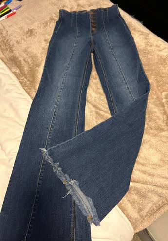 Sneak Peak Jeans