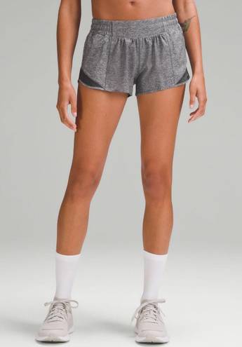 Lululemon Hotty Hot Short 2.5”