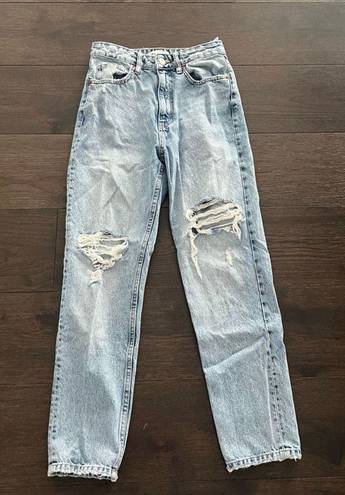 ZARA Ripped Mom Jeans 4