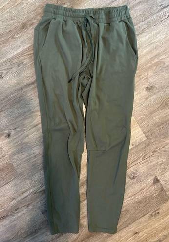 Zyia  Active Olive Joggers Size Medium