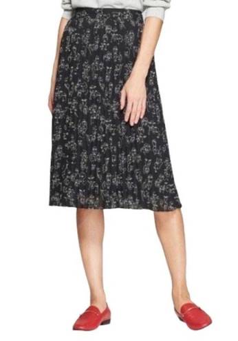 A New Day  X Vital Voices Face Print Pleated Skirt - Black - XS