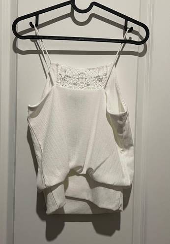 EXPRESS NWT  white crochet embroidered tank top