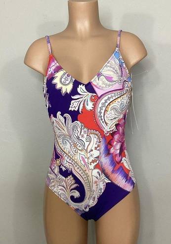 Gottex New.  Paisley V-neck contour swimsuit