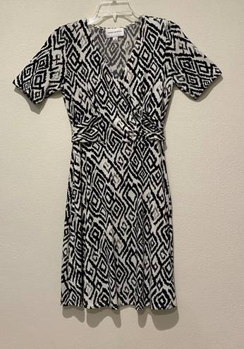 Donna Morgan - Black and White Dress