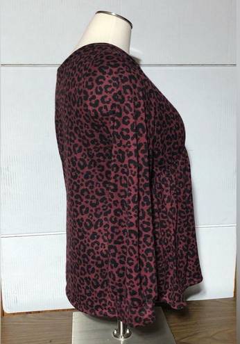 Harper Haptics by Holly  3X dark red and black lightweight sweater