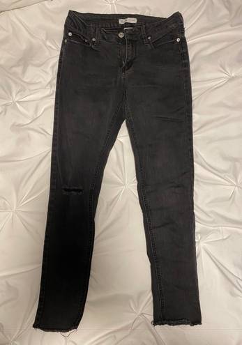 Mudd Cropped Jeans