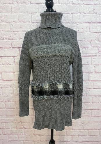 Banana Republic  Women's Textured Collage Sweater Grey Combo Turtleneck Size M