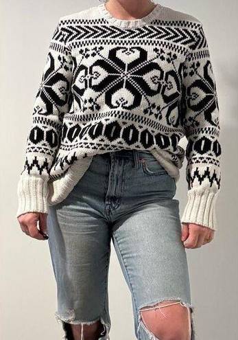 Ralph Lauren  Classic Fair Isle Knit Sweater in Cream/Black. Sz Medium