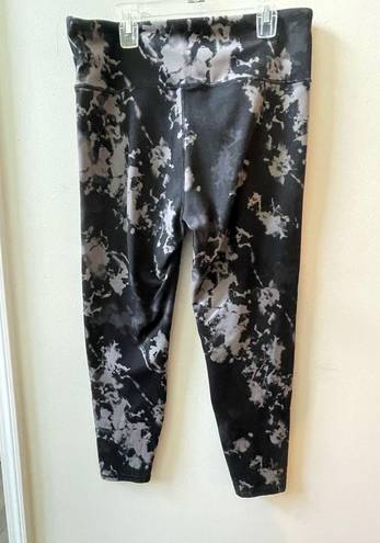 Marika black camo leggings and sports bra, size XL