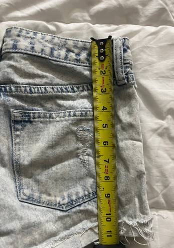 Gap 1969 Slim Cut Off Denim Shorts Size  26 / 2/4