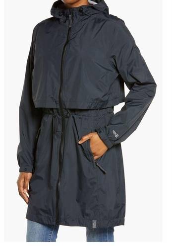 L.L.Bean  Meridian Hooded Raincoat NWT size XL