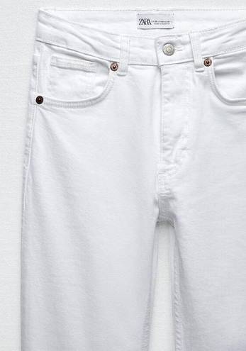 ZARA   TRF White Mid Rise Cropped Flare Denim Jeans Size 0