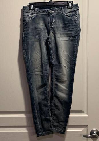 Joe Boxer Women's  Low Rise Denim Blue Ankle Jeans Size 5 GUC #7925