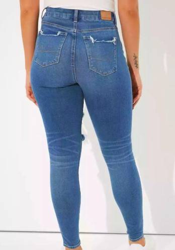American Eagle Ripped High Rise Jeans 